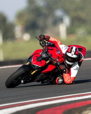 Image post by @ducati on Instagram