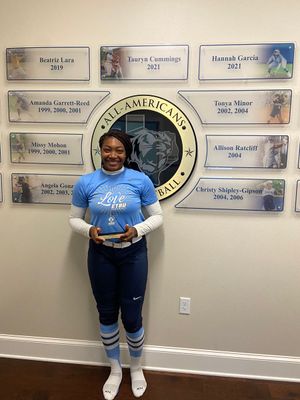 Image post by @ETBU_Softball on Twitter