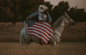 Image post by @cowgirlmagazine on Instagram