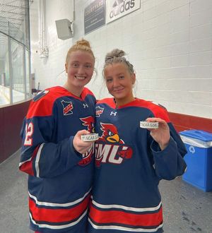 Image post by @smumnwhockey on Facebook