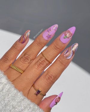 Image post by @nailartbyjen on Instagram