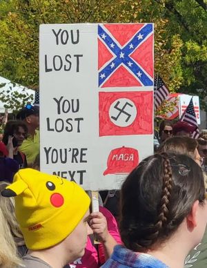 Image post by @redlatina on Facebook