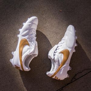 Image post by @soccerdotcom on Instagram