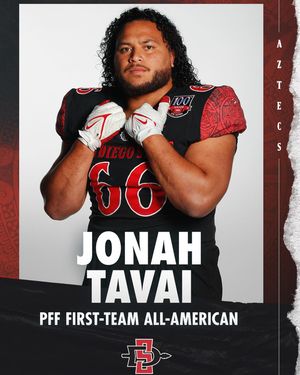 Image post by @aztecfootball on Instagram
