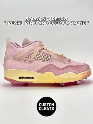 Image post by @customcleats on Instagram