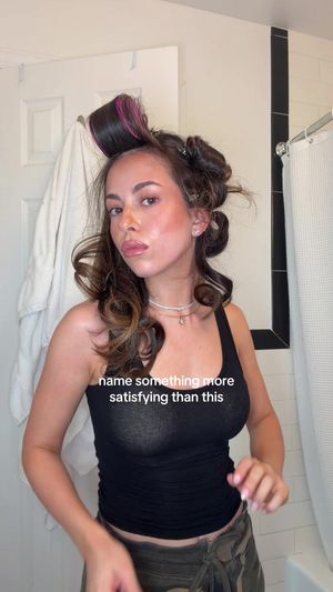 Video post by @anyaweitz on TikTok