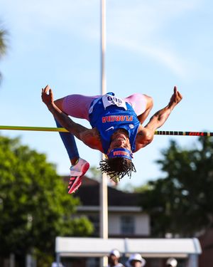 Image post by @GatorsTF on Twitter