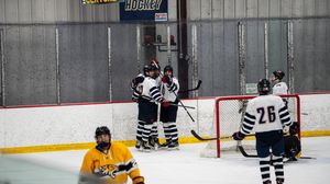 Image post by @duquesnehockey on Instagram