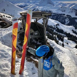 Image post by @j_skis on Instagram