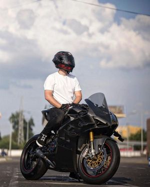 Image post by @panigalers on Instagram