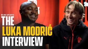 Video post by @cbssportsgolazo on YouTube