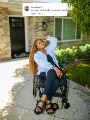 Image post by @thelizzyo on Instagram