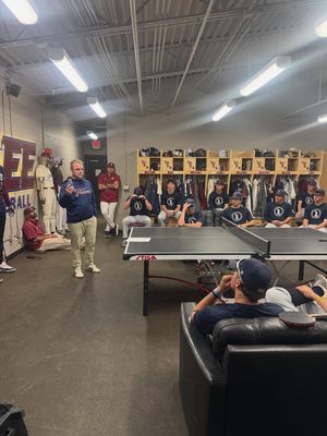 Image post by @leeubaseball on Instagram