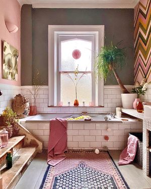 Image post by @annalysejacobs on Instagram