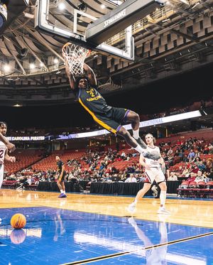 Image post by @ecubasketball on Instagram