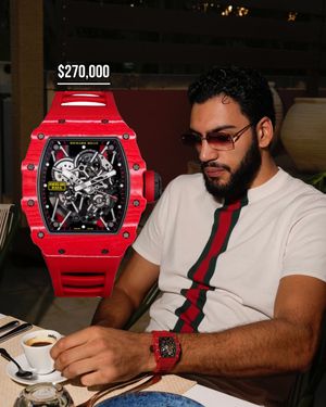 Image post by @celebwatchspotter on Instagram