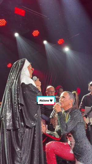 Video post by @ivetesangalo on TikTok