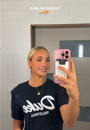 Video post by @charlotteglassss on TikTok