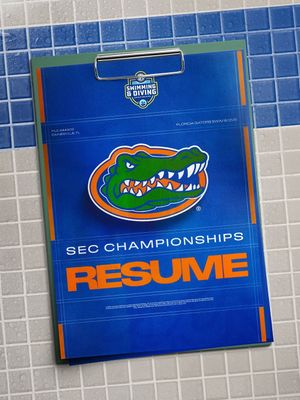 Image post by @gatorsswimdv on Instagram