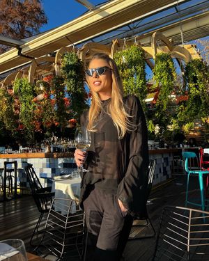 Image post by @roxananemes on Instagram