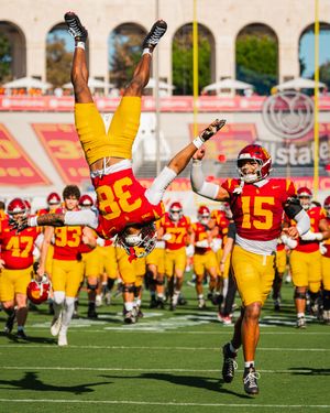 Image post by @uscfb on Instagram