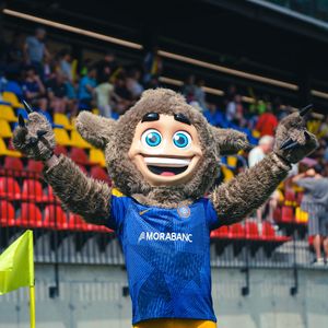 Image post by @fcandorra on Instagram