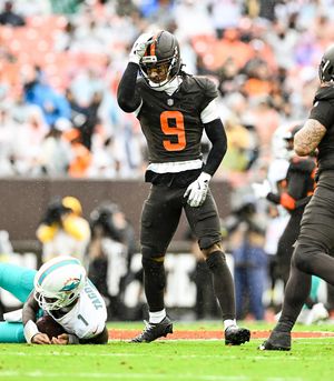 Image post by @realgrantdelpit on Instagram