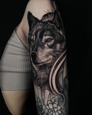 Image post by @skindesigntattoos on Instagram