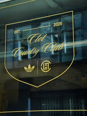 Image post by @clot on Instagram