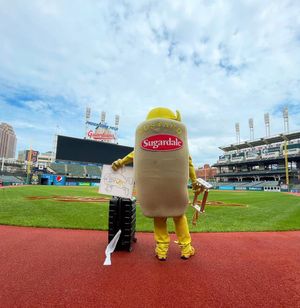 Image post by @CleHotDogs on Twitter