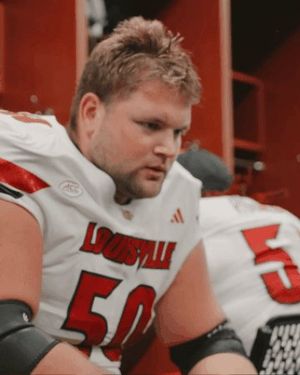 Video post by @LouisvilleFB on Twitter