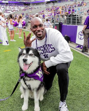 Image post by @uw_mbb on Instagram