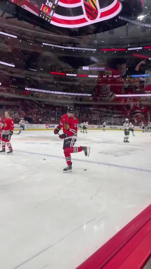 Video post by @nhlblackhawks on TikTok