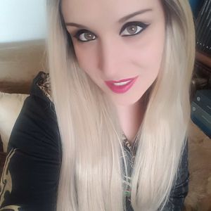 Image post by @rebecagonzalezmusic on Instagram