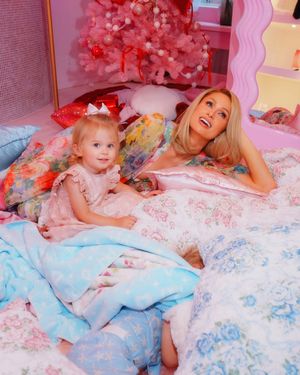 Image post by @parishilton on Instagram