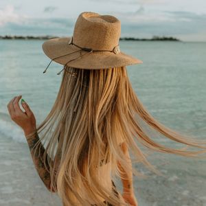 Image post by @srqhair on Instagram