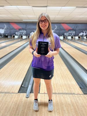 Image post by @SFA_Bowling on Twitter