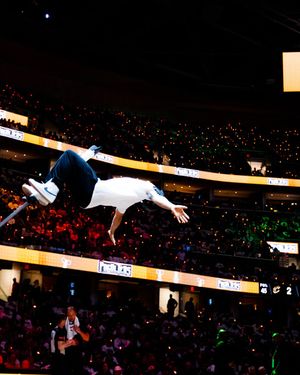 Image post by @CavsEntertain on Twitter