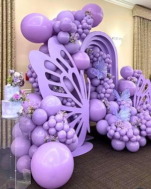 Image post by @winnerpartywholesale on Instagram