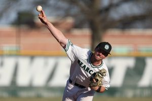 Image post by @bearcatsports on Twitter