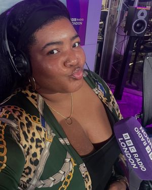 Image post by @dulcesloan on Instagram