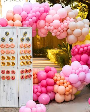 Image post by @winnerpartywholesale on Instagram