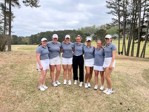 Image post by @WPUWomensGolf on Twitter