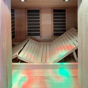 Image post by @sunlightensaunas on Instagram