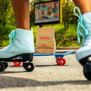 Image post by @sonicdrivein on Twitter