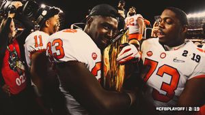 Image post by @CFBPlayoff on Twitter
