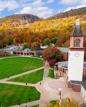 Image post by @quinnipiacu on Instagram