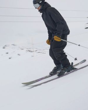 Image post by @newschoolers on Instagram