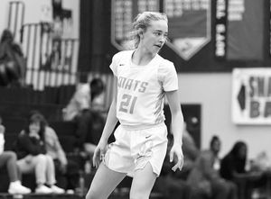 Image post by @miamastrov on Instagram