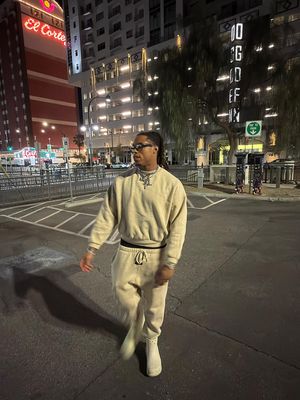 Image post by @kb_versace on Instagram